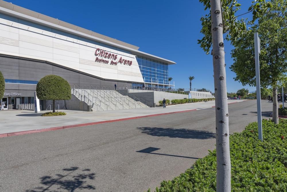 Hyatt Place Ontario/Rancho Cucamonga מראה חיצוני תמונה