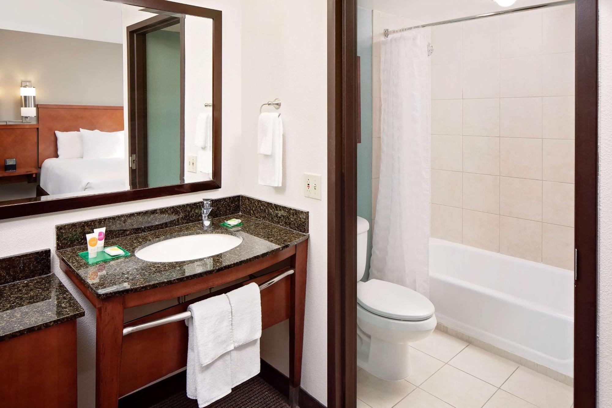 Hyatt Place Ontario/Rancho Cucamonga מראה חיצוני תמונה