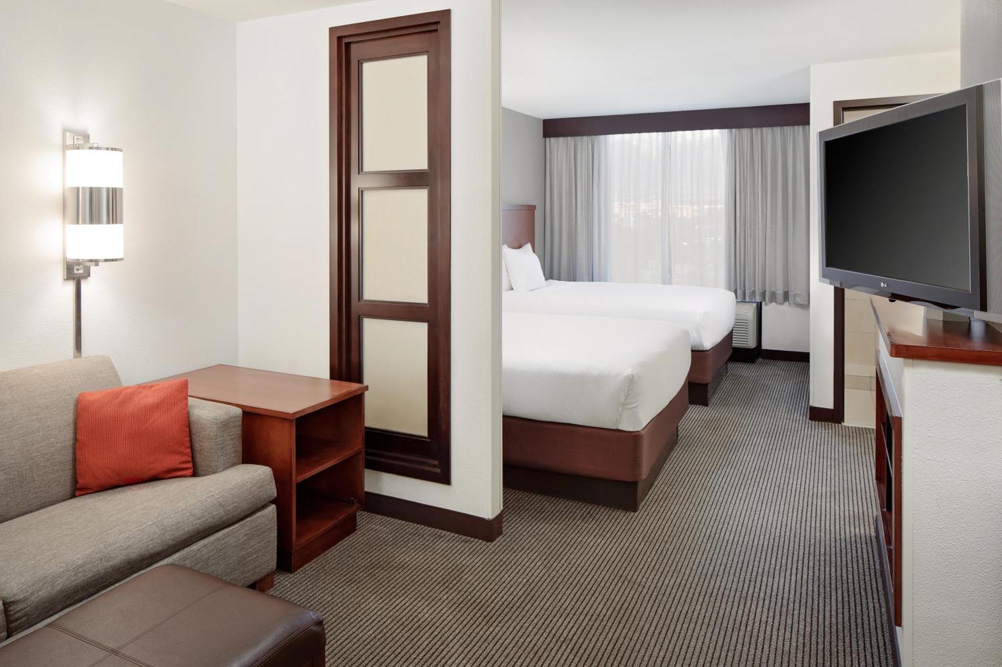 Hyatt Place Ontario/Rancho Cucamonga חדר תמונה
