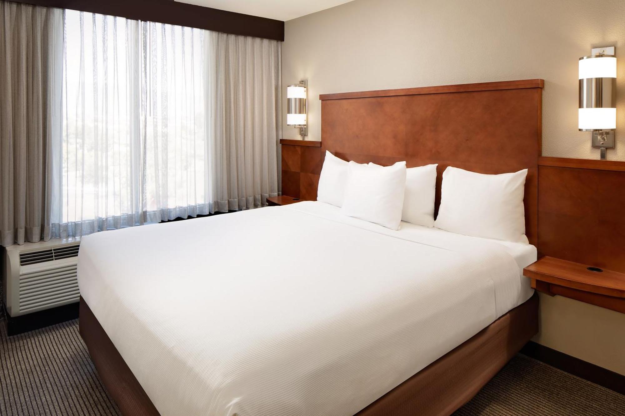 Hyatt Place Ontario/Rancho Cucamonga חדר תמונה
