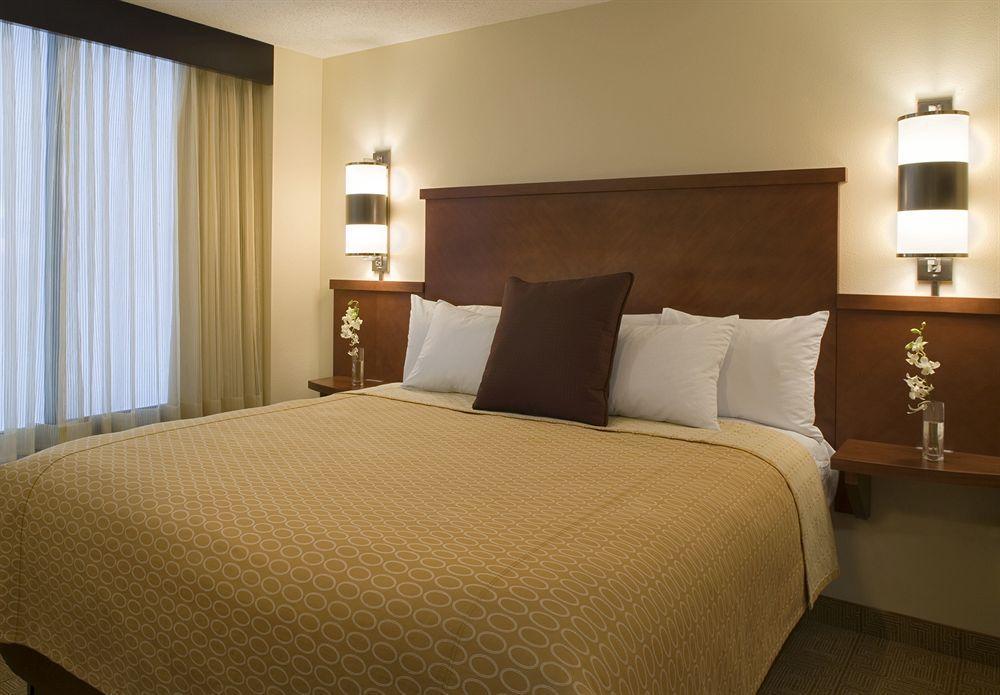 Hyatt Place Ontario/Rancho Cucamonga מראה חיצוני תמונה