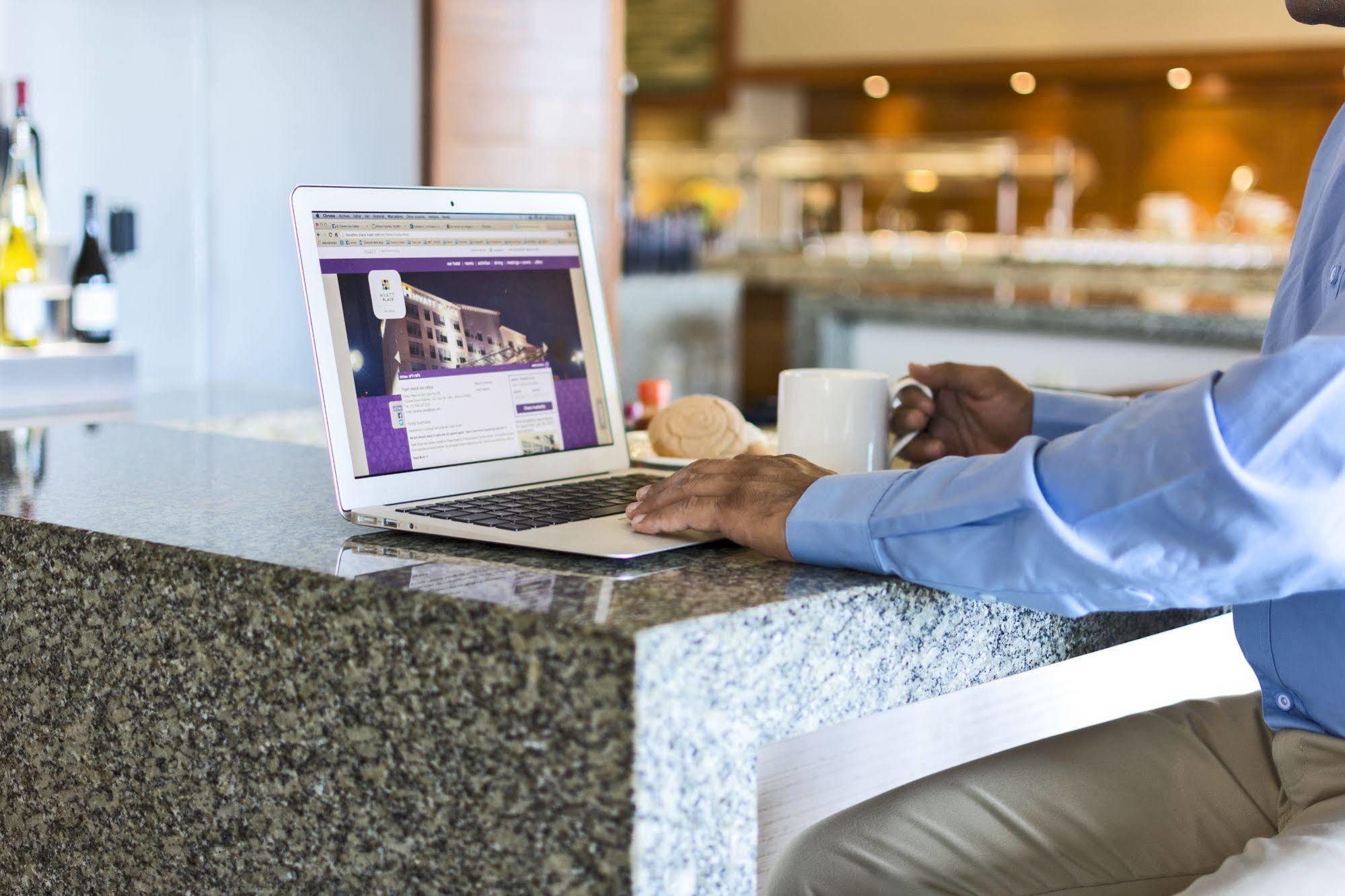 Hyatt Place Ontario/Rancho Cucamonga מראה חיצוני תמונה