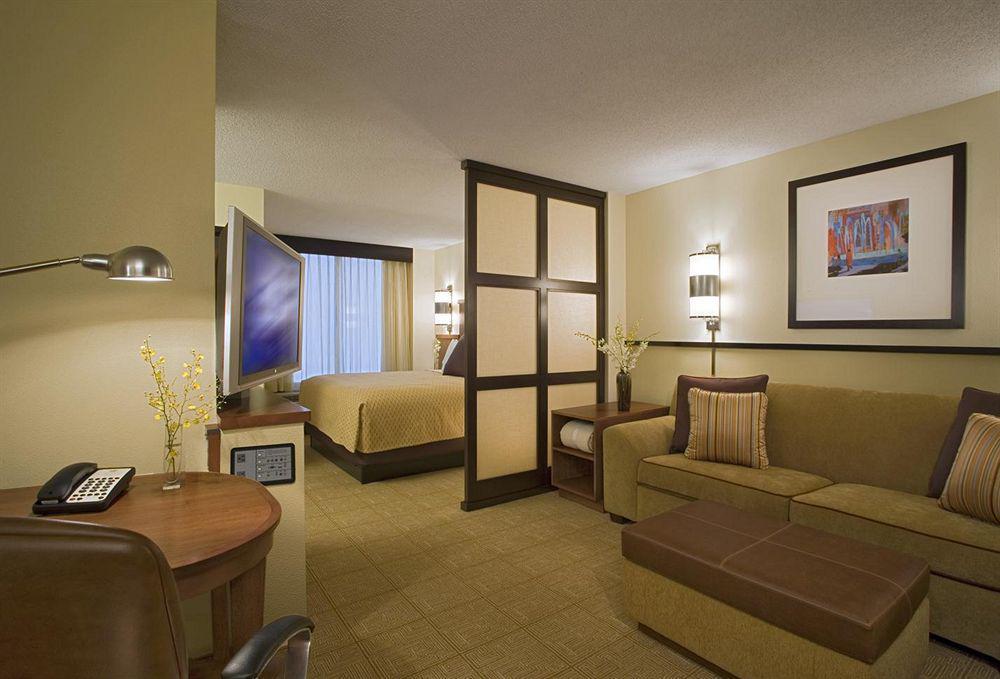 Hyatt Place Ontario/Rancho Cucamonga חדר תמונה